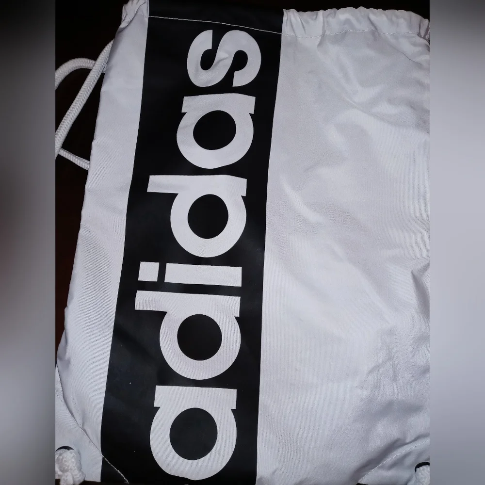 Adidas draw string back pack - Picture 2 of 5